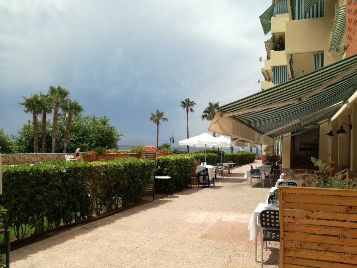 Atico Primer Linea De Mar Con Piscina En Ebrehogar Sant Carlos de la Ràpita Εξωτερικό φωτογραφία